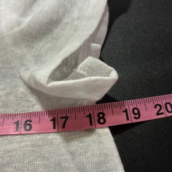 Cupio Blush Crocheted lace look double hemline,butterfly short sleeve,scoop neck - Picture 7 of 10